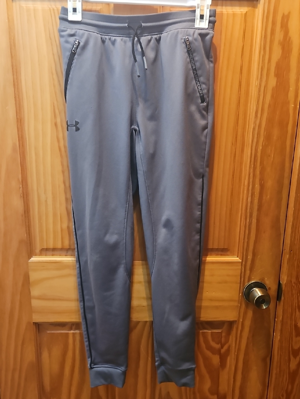 Under Armour Boys Gray Performance Jogger Pants